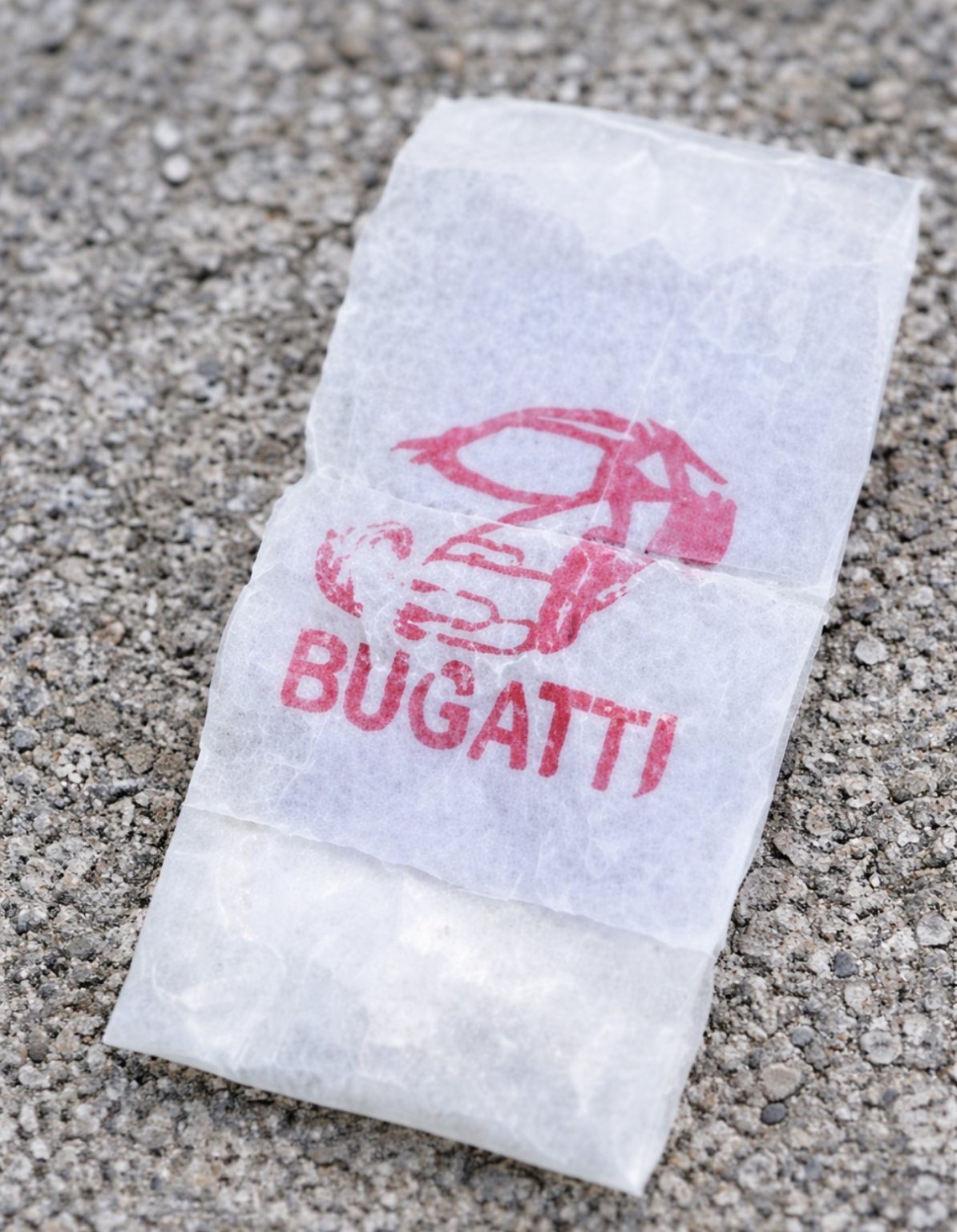 Drugsverpakking branding Bugatti